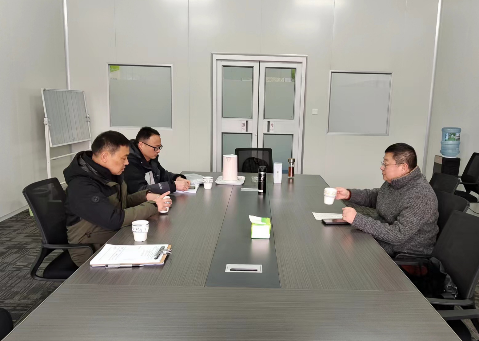 強(qiáng)化安全底線，筑牢安全防線